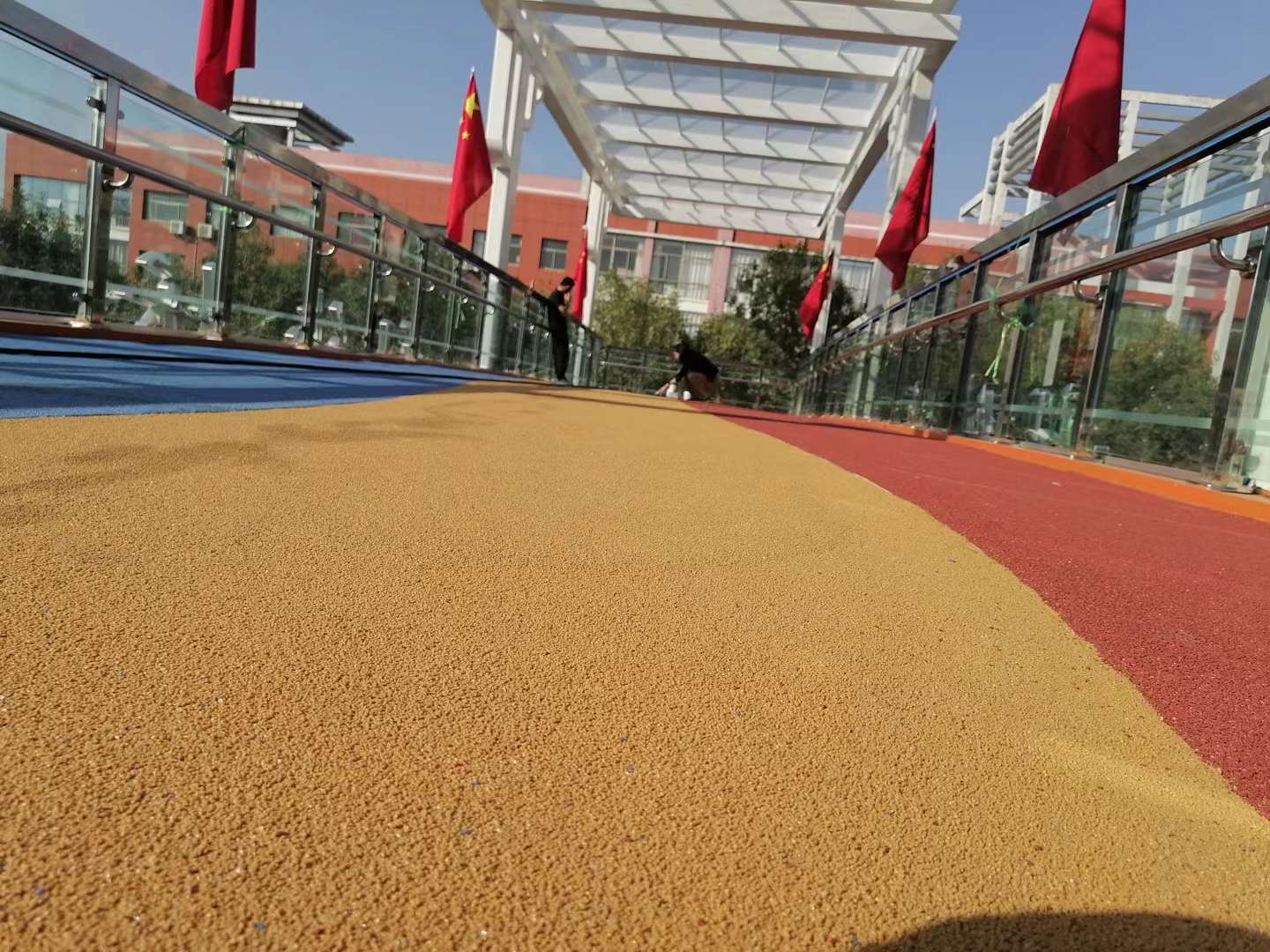 彩色陶瓷顆粒防滑路面